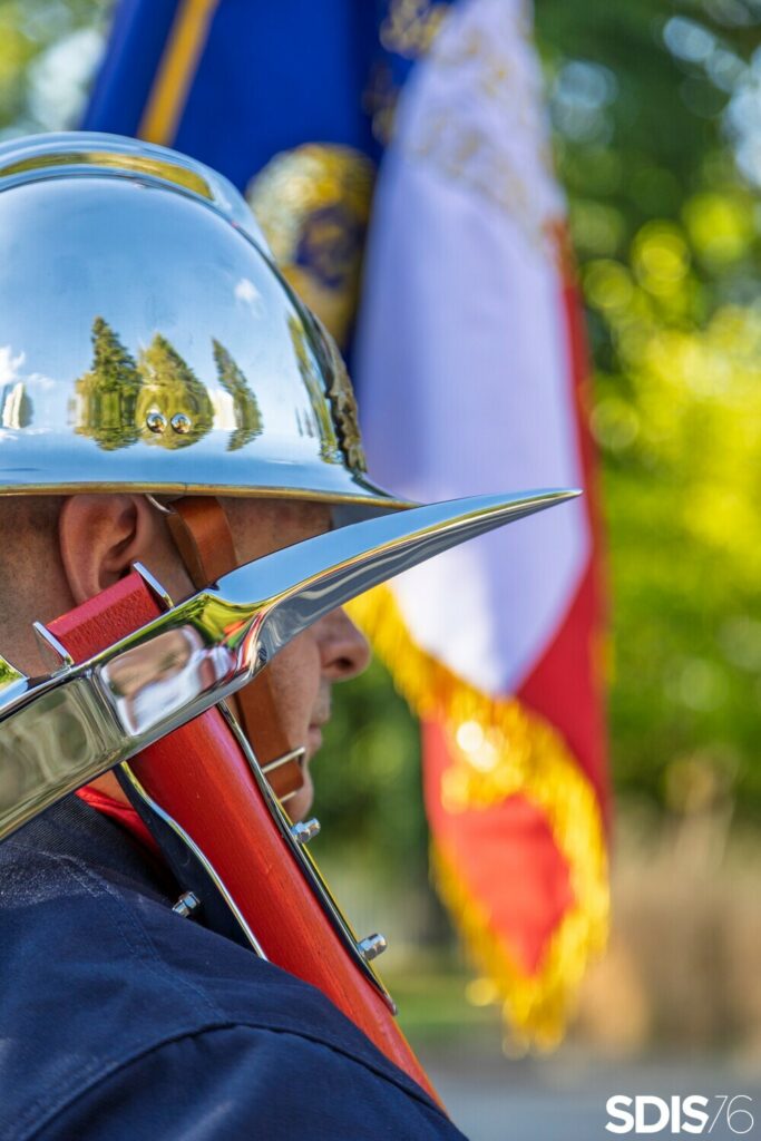 Hache de cérémonie sur une passation de commandement